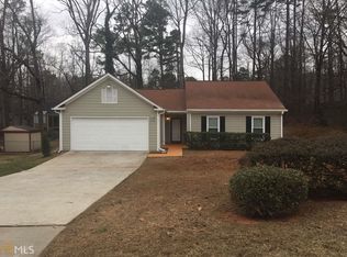 735 Greenhedge Dr, Stone Mountain, GA 30088