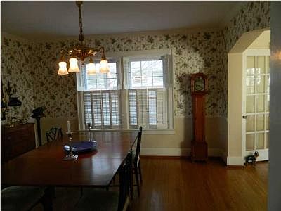5th image of 215 S Palisades Dr