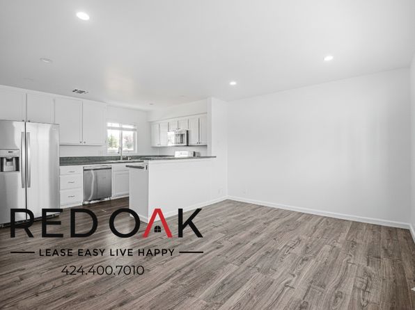 11218 Oxnard St #5