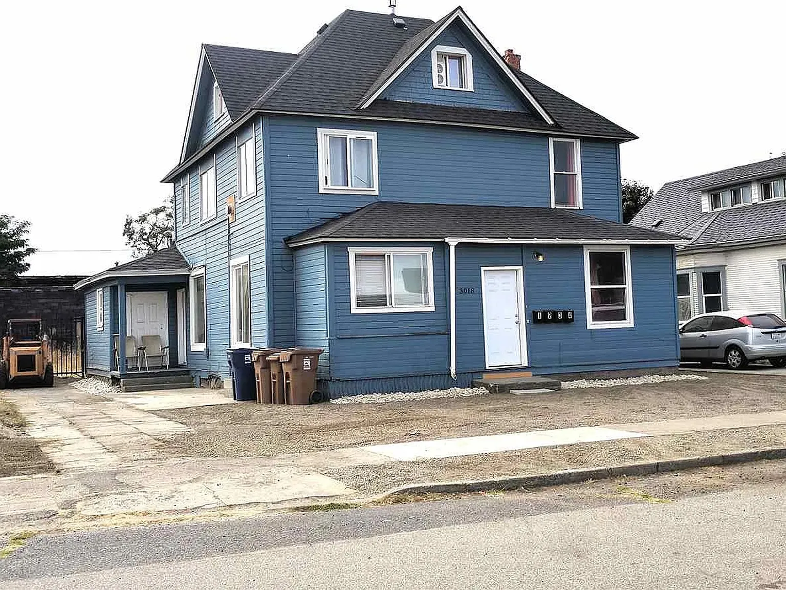 3018 East Olympic — Photo 2