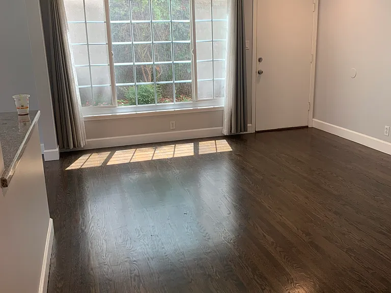 50 Elm Ave #6 — Photo 5