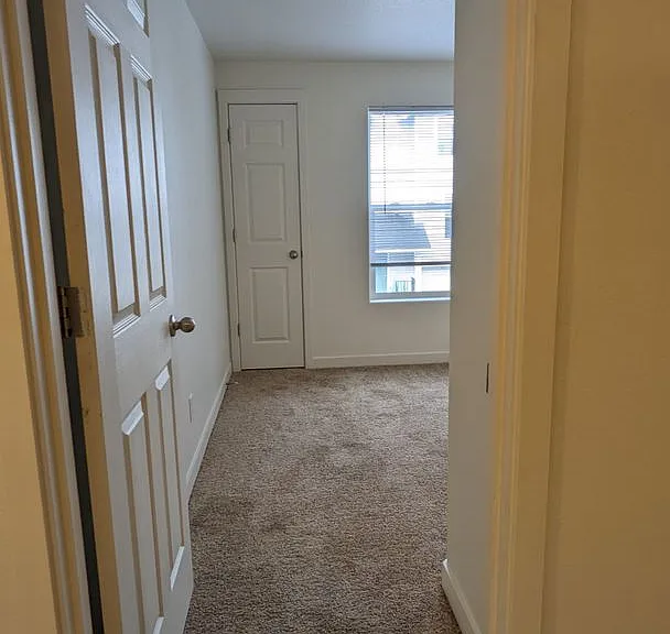 Halsey East Townhomes — Photo 57