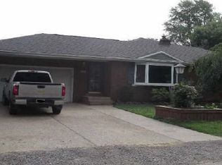 3019 Hampshire Rd, Erie, PA 16506