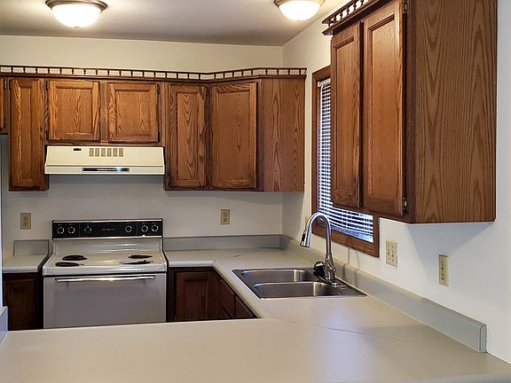 2nd image of 529 Seminole Way