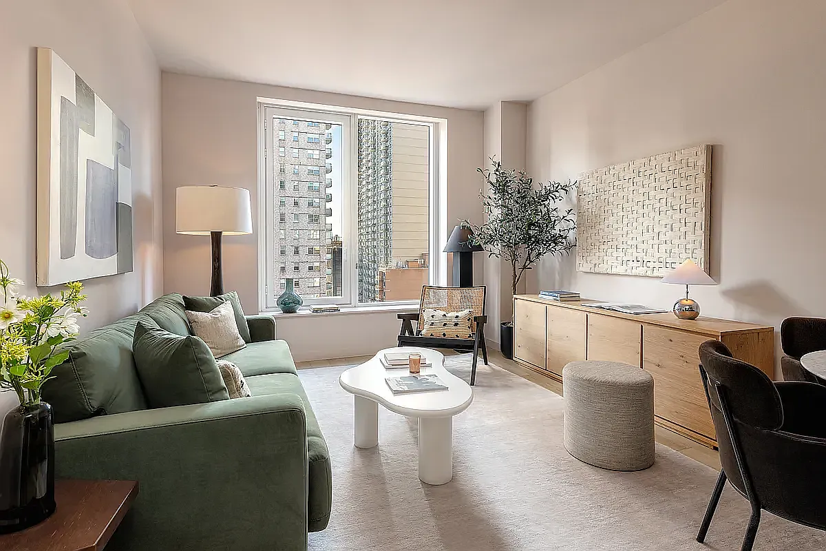 255 East 39th Street — Photo 1