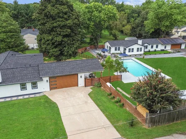 7845 June Dr, Pasadena, MD 21122