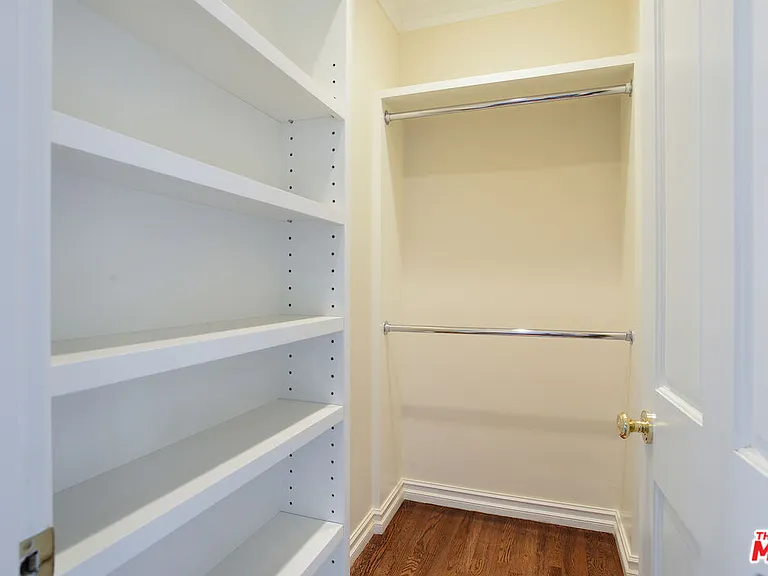 155 S Rodeo Dr — Photo 11