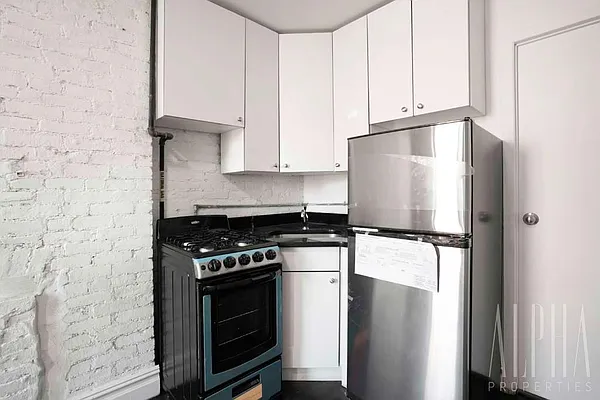 Rented by Alpha Properties NYC I LLC | media 30