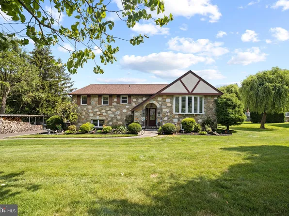 1327 Dogwood Ln, Huntingdon Valley, PA 19006