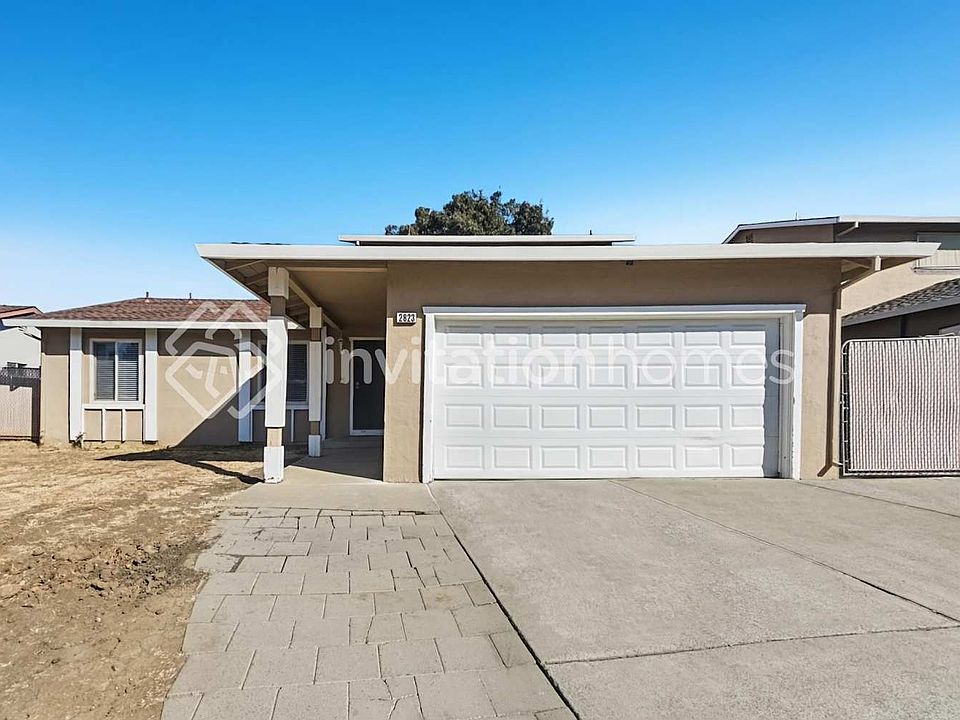 1st image of 2823 Seville Cir