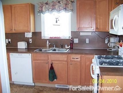 Kitchen
						:
						All appliances are included.