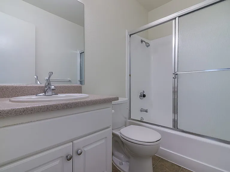 Monterey Villas — Photo 18