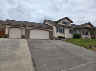 873 Westview Dr, Klamath Falls, OR 97603