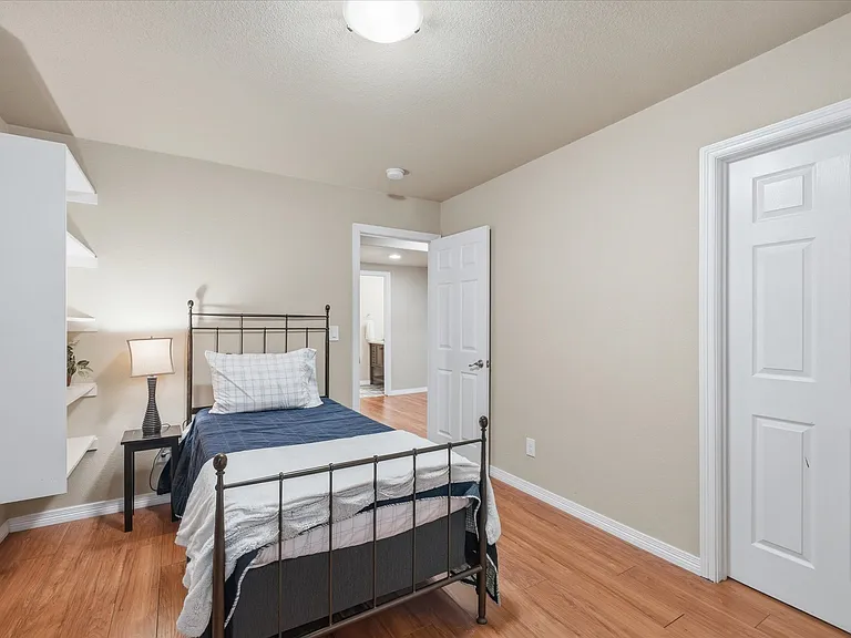 2212 Ridgetrail Dr — Photo 37