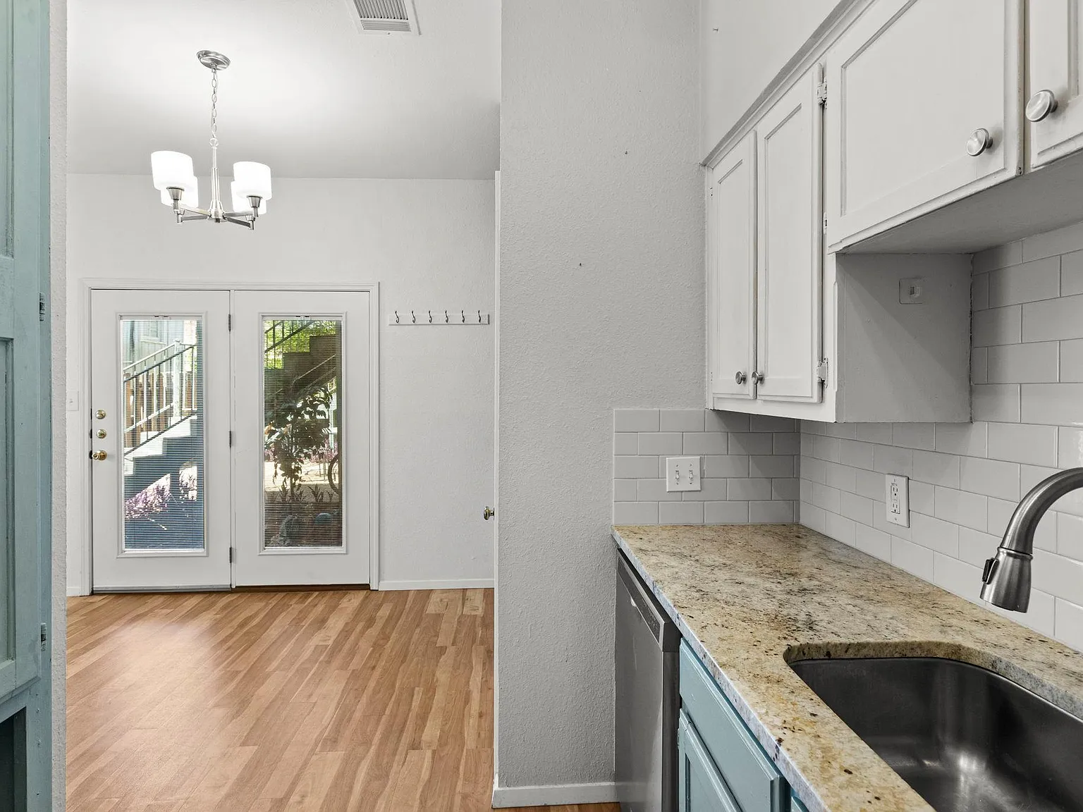 1 bed, 1.0 bath, 567 sqft, $1,325 — Photo 3