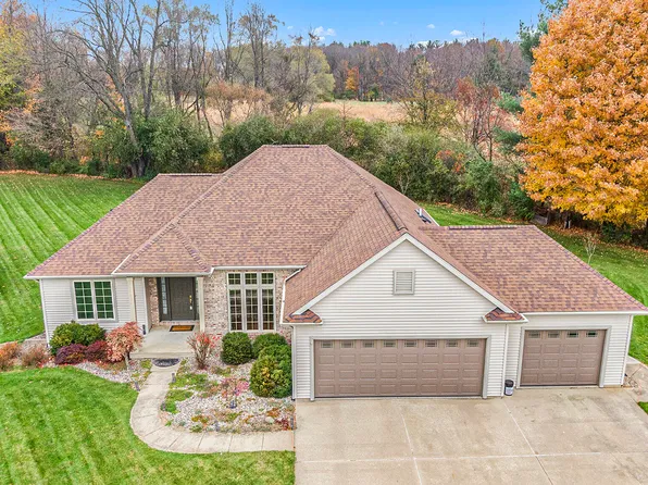 166 Pinehurst Ln, Battle Creek, MI 49015