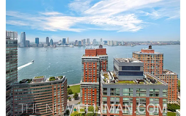 Rented by Douglas Elliman | media 4