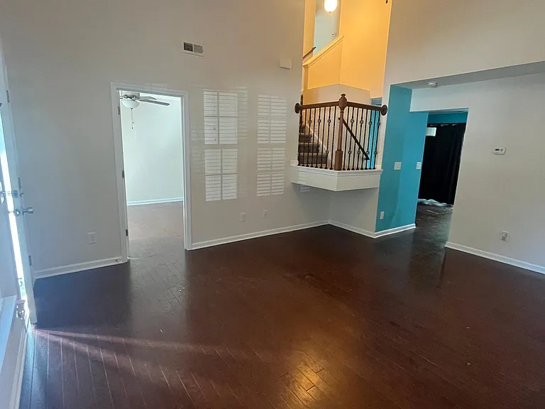 7821 River Field Dr — Photo 3
