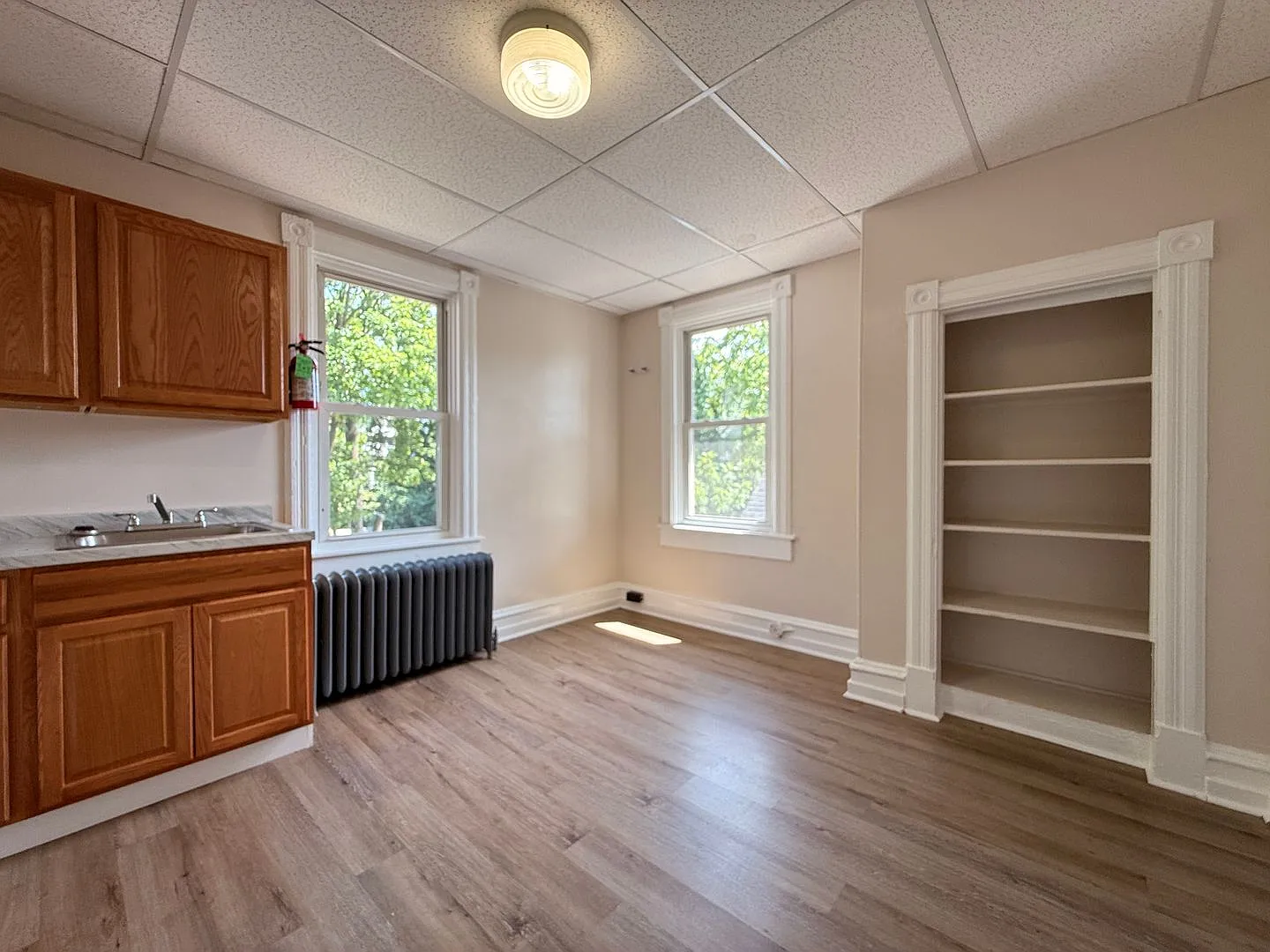 303 N Laurel St — Photo 2