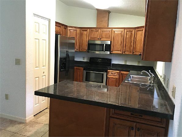 2nd image of 428 Palmetto St