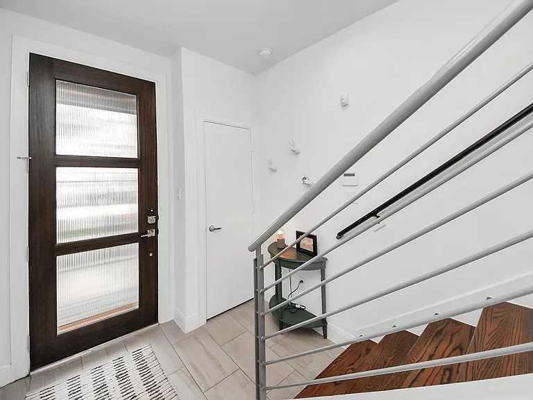 1721 Eado Point Ln — Photo 8