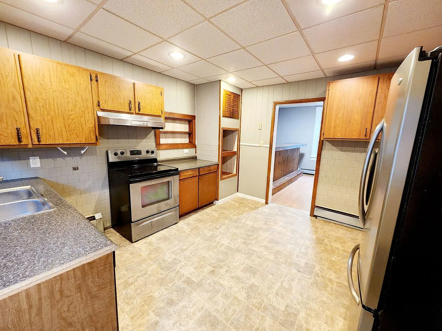3 Bed/2 Full Bath House With 4 Parking Spots In Wiles Hill Area - Available 05/19/2027 — Photo 4