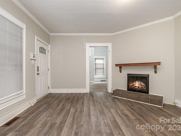 3rd image of 229 N Patterson St