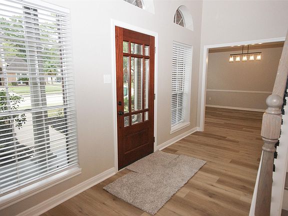 2nd image of 4007 Roaring Rapids Dr