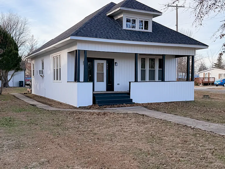 311 Dewolf St — Photo 1