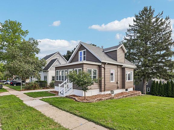 2nd image of 201 N Concord AVENUE