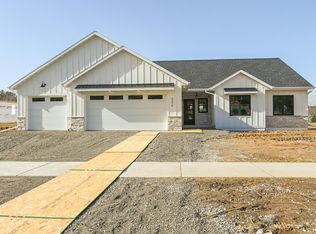 3379 Glendale Ave, Green Bay, WI 54313