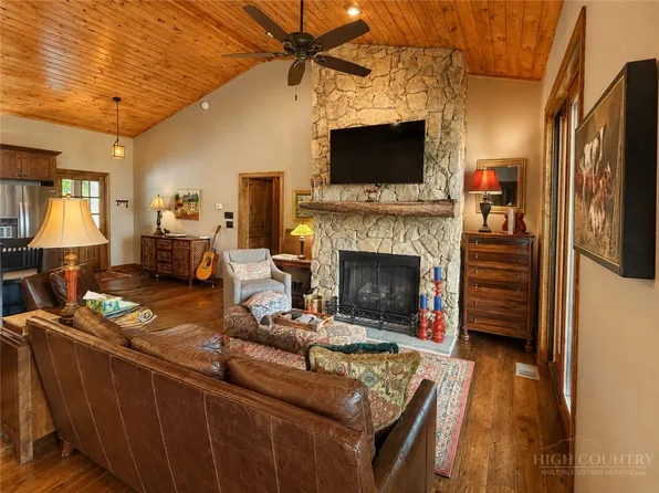 1859 Shawnee Road, Banner Elk, NC 28604