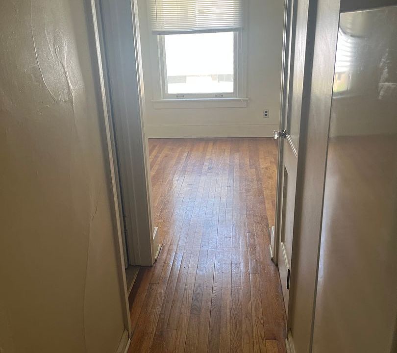 121 w 2nd 121 W 2nd St Newton KS Zillow