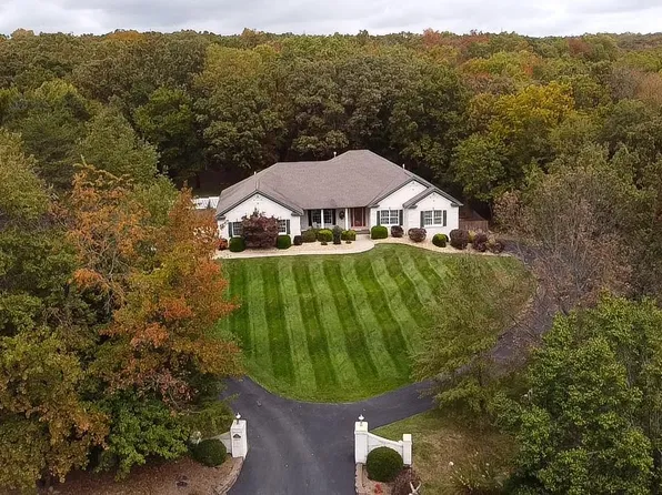 10705 Conifer Cir, Rolla, MO 65401