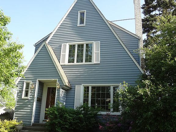 2nd image of 370 E Lewiston Ave