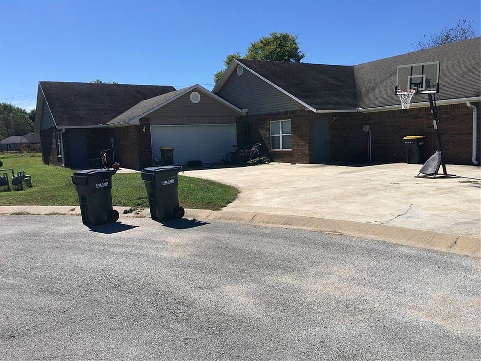 1st image of 2273 Danielle Dr
