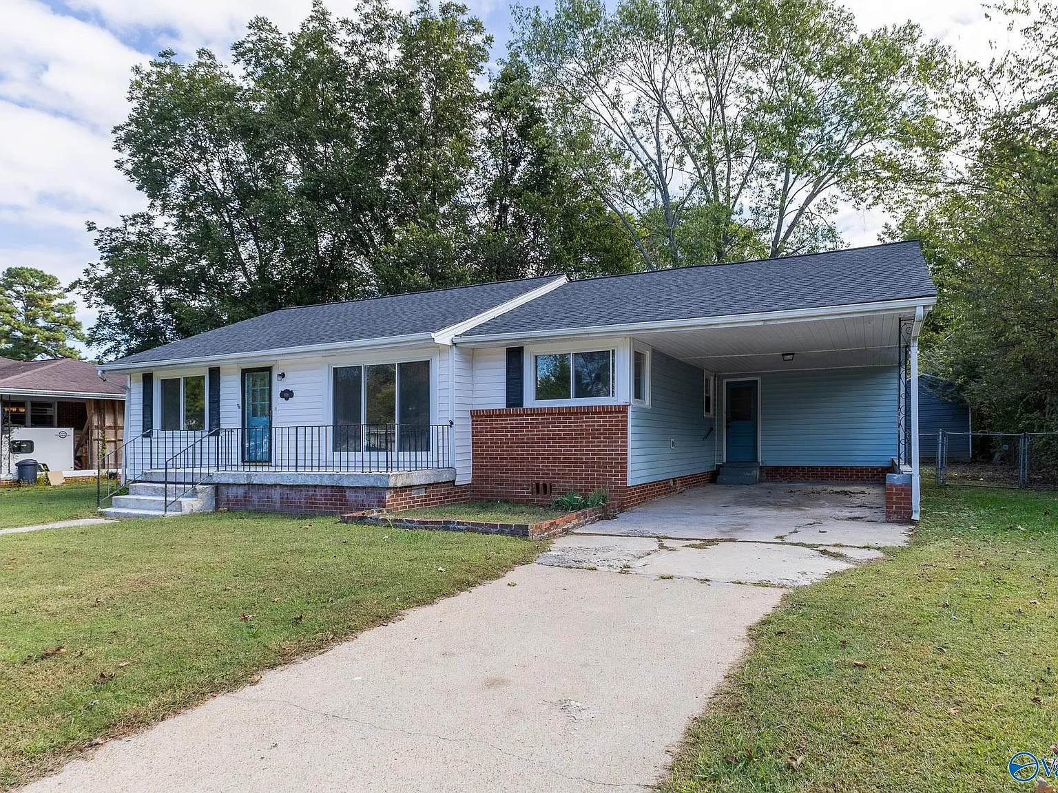 3 bed, 1.0 bath, 1294 sqft, $1,400 — Photo 3