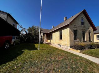 2048 N Wisconsin St, Racine, WI 53402