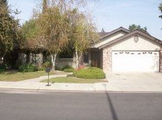 392 E Sandpiper Ct, Fresno, CA 93730