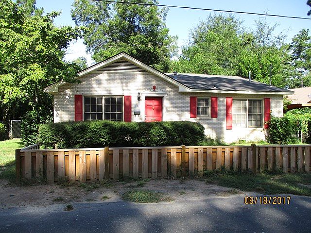 1st image of 1007 Pearl Ave N