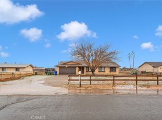 15225 Apache Rd, Apple Valley, CA 92307