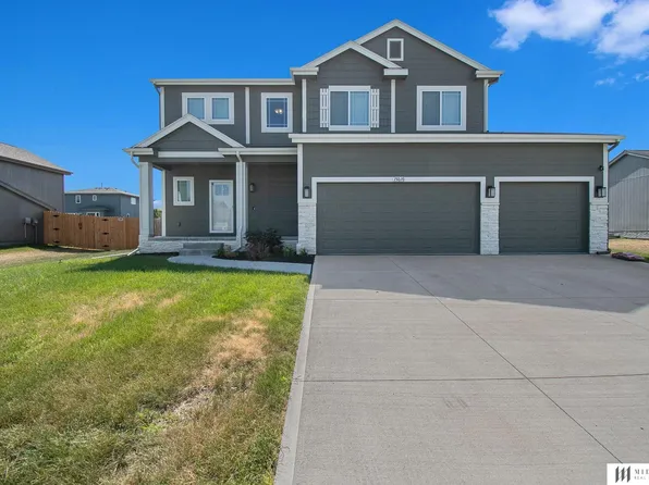 15010 S 19th St, Bellevue, NE 68123