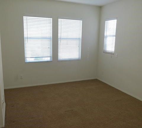 3rd image of 9025 Catherine St
