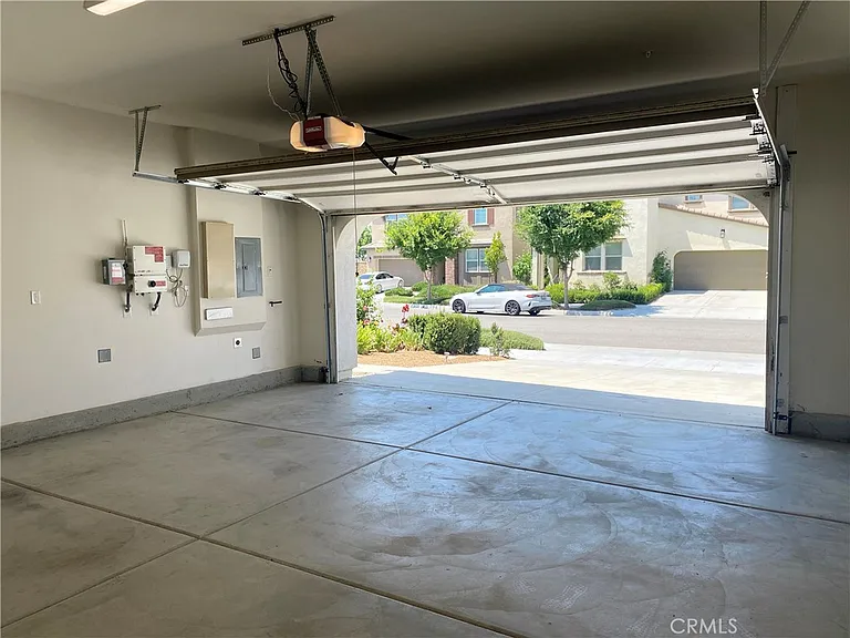 2932 E Silver Sky Dr — Photo 29