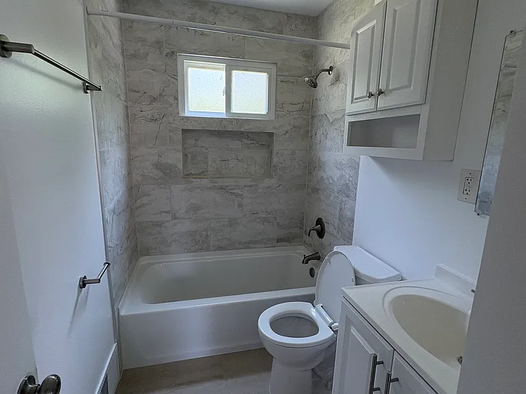 630 Saint Brendan Ln — Photo 6