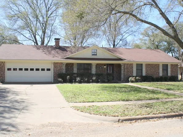 109 W Jeter St, Mabank, TX 75147