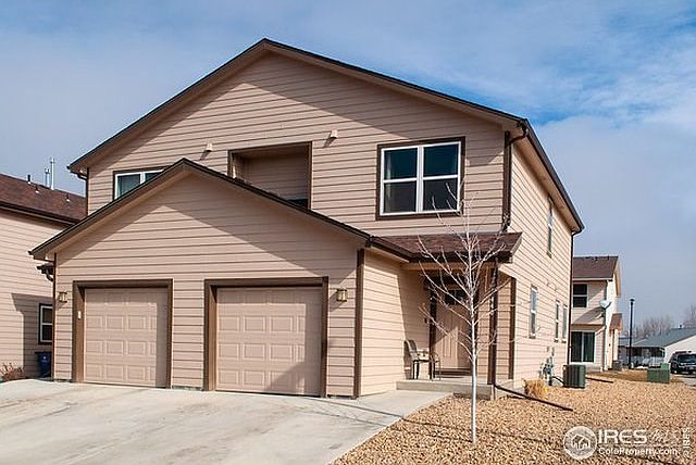 1st image of 448 Stardust Ct