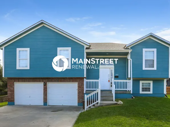 1402 Sloan Ave, Pleasant Hill, MO 64080