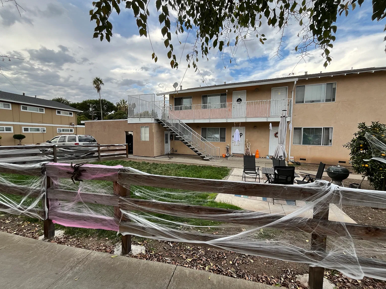 2 bed, 850 sqft, $2,650 — Photo 2