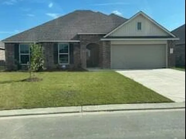 7021 Silver Lake Dr, Maurice, LA 70555